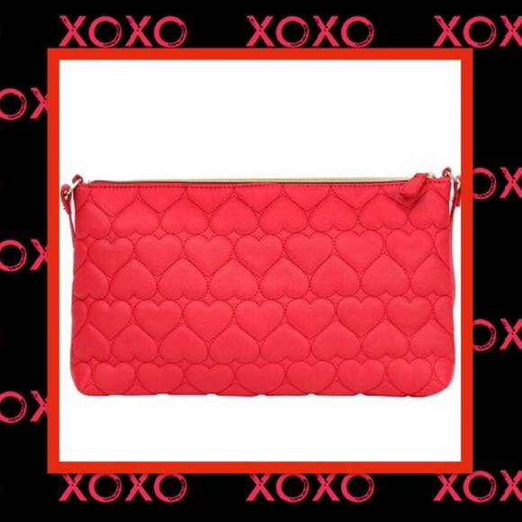 Betsey Johnson 2 in 1 Striped Heart Large Tote ❤️ - Picture 4 of 8